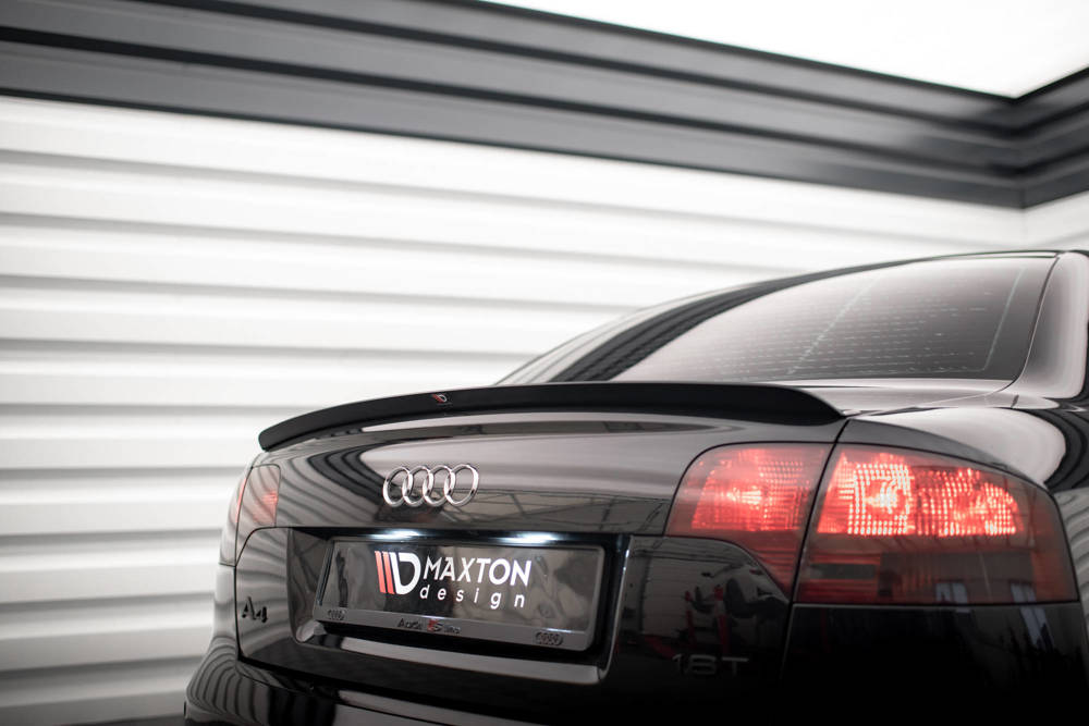Bak vinge cap Audi A4 B7 sedan
