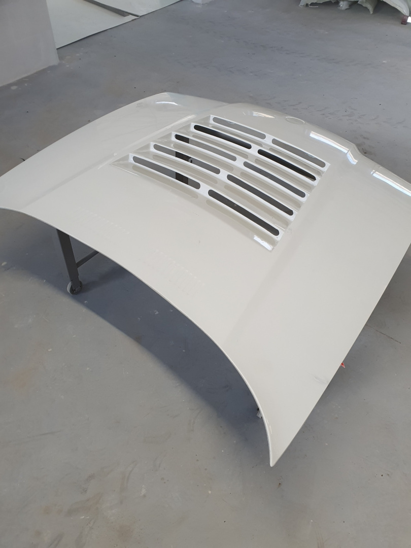 Hood E36 Sedan/ compact Drift Hood E36 Sedan/ compact Drift