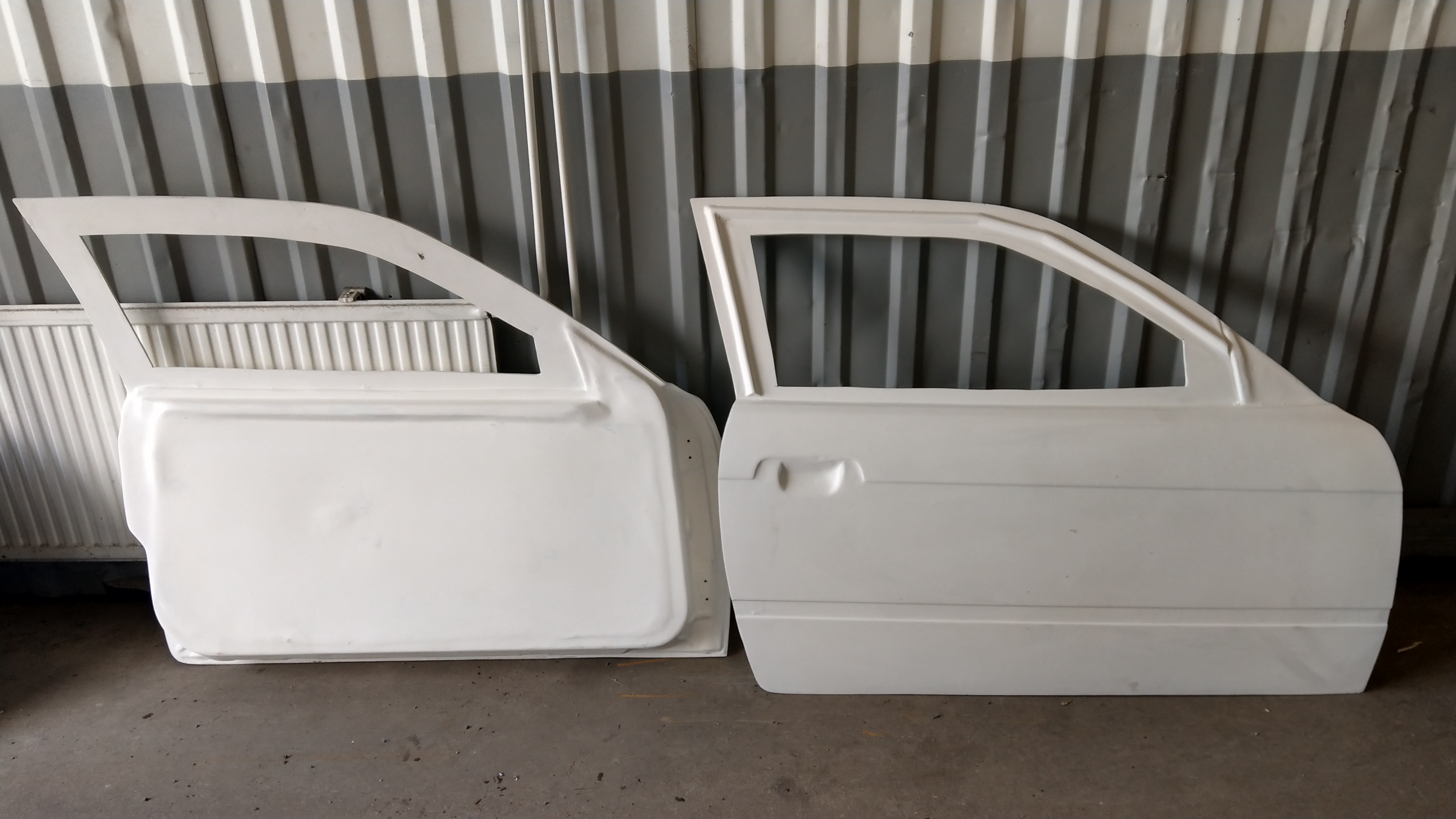 Bmw e36 front door pair