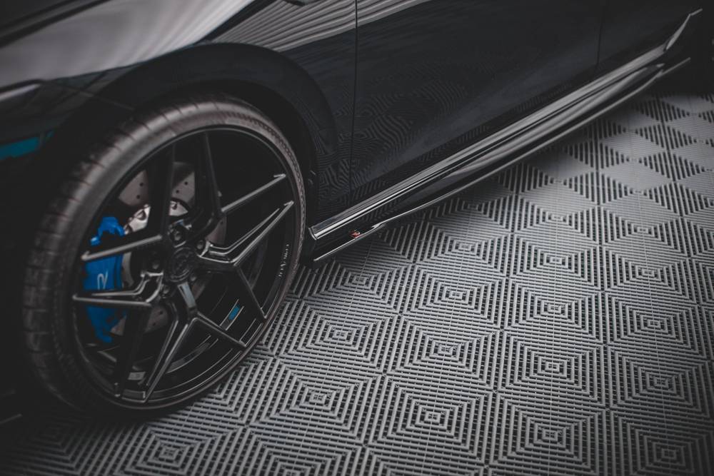 Sideskirts extensions V1 VW Golf 8