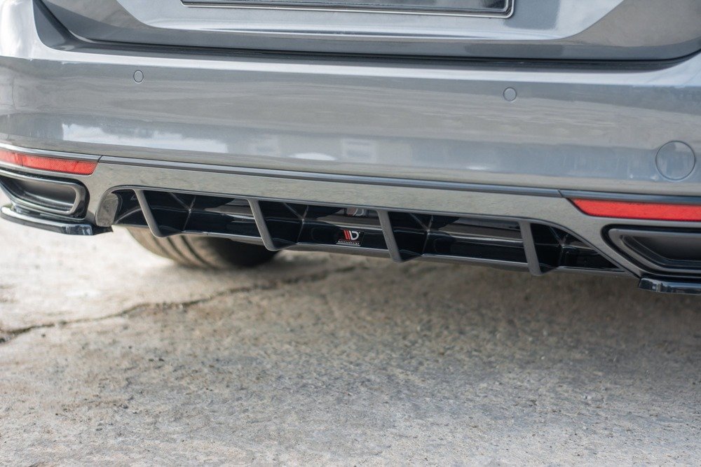Rear bumper diffuser VW Passat B8 R-line