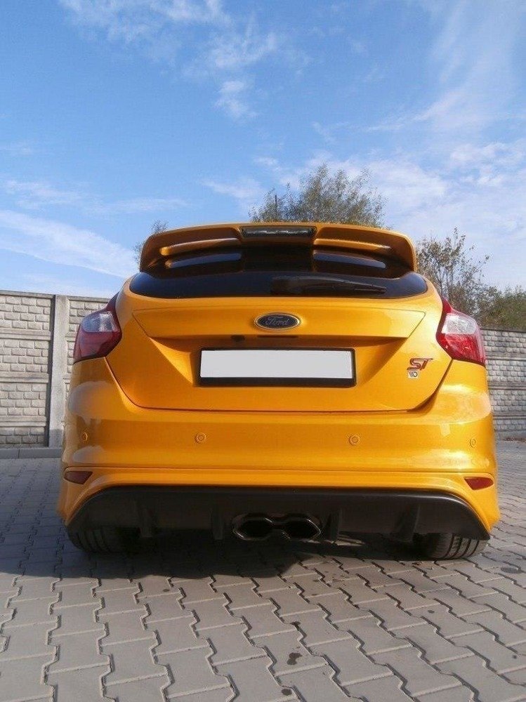 Rear bumper center diffuser  Ford Focus mk 3 ST