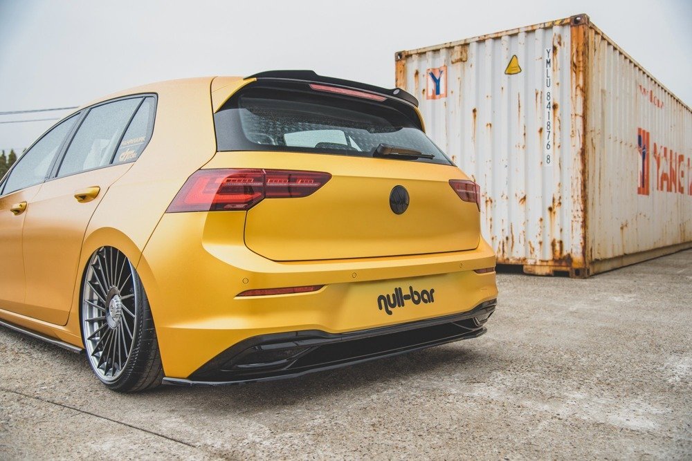 VW Golf 8 bak vinge V1