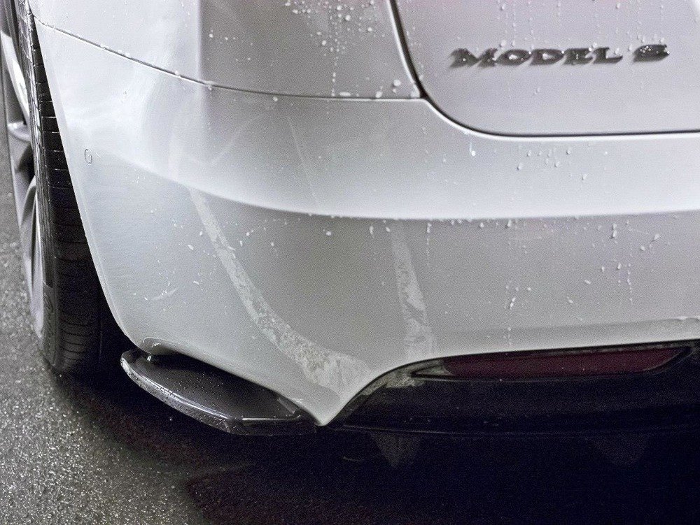Rear bumper side extension Tesla Model S